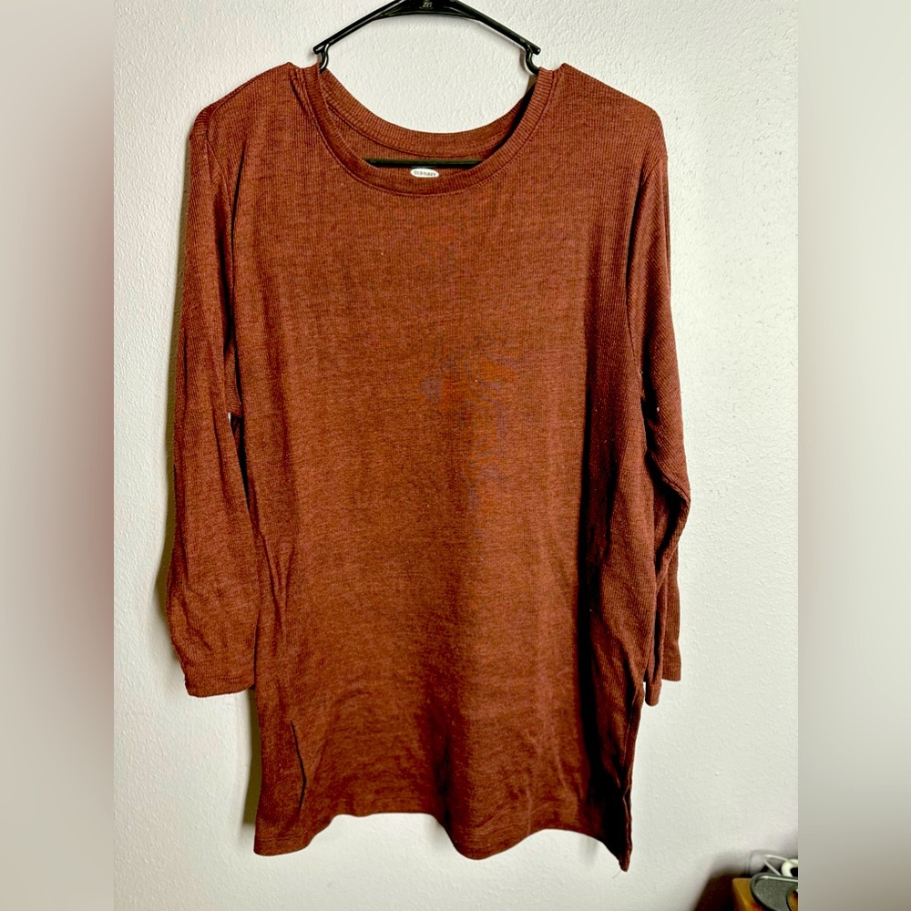 Long sleeved sweater top